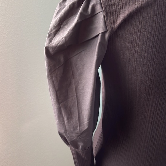 H&M blouse 🖤 - Picture 5 of 5